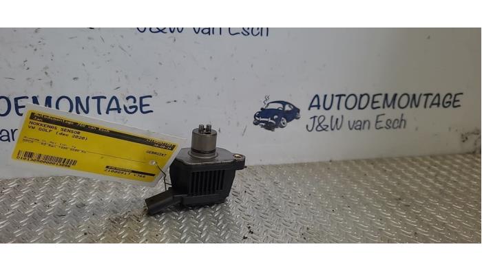 Begagnade Kamaxelsensor Volkswagen Golf VIII (CD1) 1.5 TSI 16V Pris € 15,13 Inklusive moms erbjuds av Autodemontage J&W van Esch