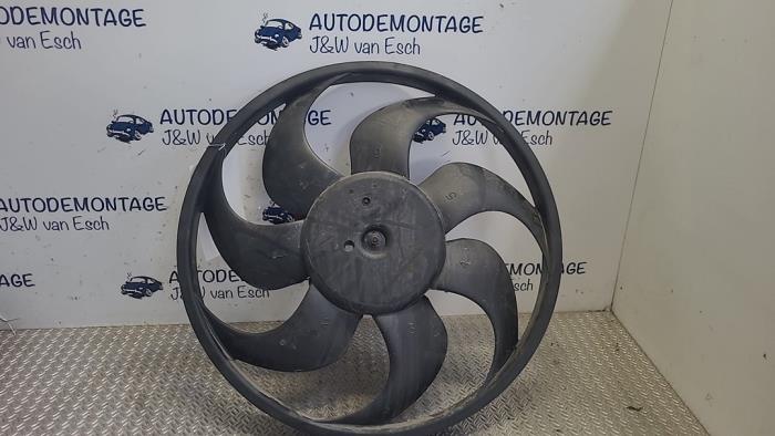 Używane Silnik wentylatora Ford Puma 1.0 Ti-VCT EcoBoost Hybrid 12V Cena € 121,00 Z VAT oferowane przez Autodemontage J&W van Esch