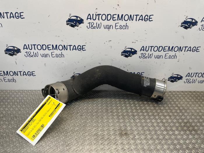 Usagé Tuyau intercooler Mercedes CLA Shooting Brake (118.6) 1.3 CLA-250 e Turbo 16V Prix € 48,40 Prix TTC proposé par Autodemontage J&W van Esch