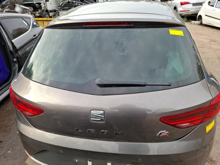 Begagnade Baklucka Seat Leon (5FB) 1.4 TSI ACT 16V Pris € 242,00 Inklusive moms erbjuds av Autodemontage J&W van Esch