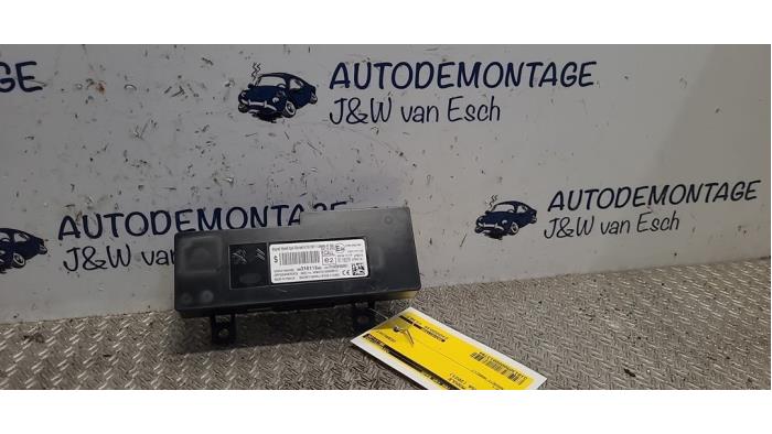 Begagnade Bluetooth-modul Opel Corsa F (UB/UH/UP) 1.2 Turbo 12V 100 Pris € 72,60 Inklusive moms erbjuds av Autodemontage J&W van Esch