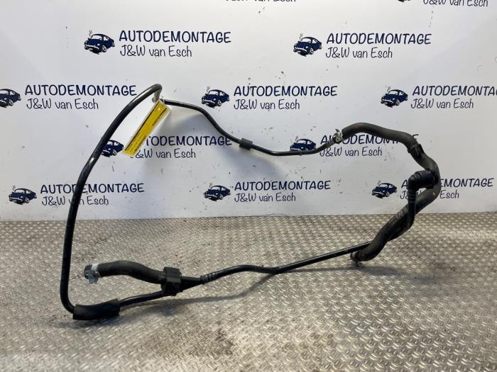 Usagé Conduit (divers) Mercedes CLA Shooting Brake (118.6) 1.3 CLA-250 e Turbo 16V Prix € 42,35 Prix TTC proposé par Autodemontage J&W van Esch