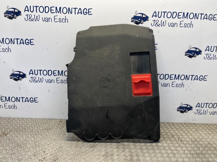 Begagnade Batterilock Mercedes CLA Shooting Brake (118.6) 1.3 CLA-250 e Turbo 16V Pris € 30,25 Inklusive moms erbjuds av Autodemontage J&W van Esch