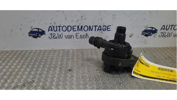 Begagnade Vattenpump Peugeot 208 II (UB/UH/UP) e-208 50 kWh Pris € 42,35 Inklusive moms erbjuds av Autodemontage J&W van Esch