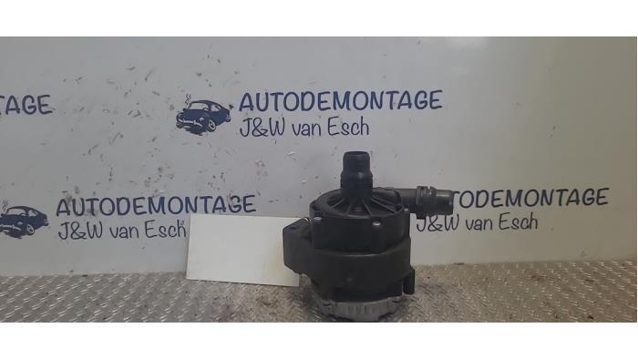 Begagnade Vattenpump Peugeot 208 II (UB/UH/UP) e-208 50 kWh Pris € 36,30 Inklusive moms erbjuds av Autodemontage J&W van Esch