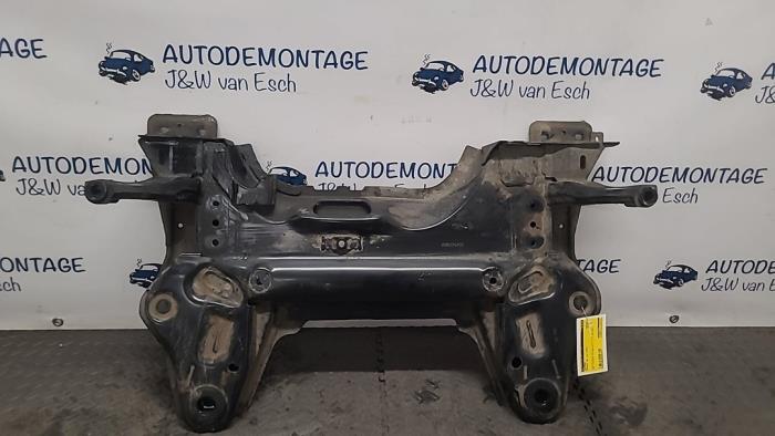 Usados Subchasis Peugeot 208 II (UB/UH/UP) e-208 50 kWh Precio € 242,00 IVA incluido ofrecido por Autodemontage J&W van Esch