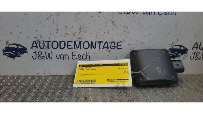 Usados Sensor de radar Cupra Leon (KLCB) 1.4 TSI e-Hybrid 16V Precio € 133,10 IVA incluido ofrecido por Autodemontage J&W van Esch