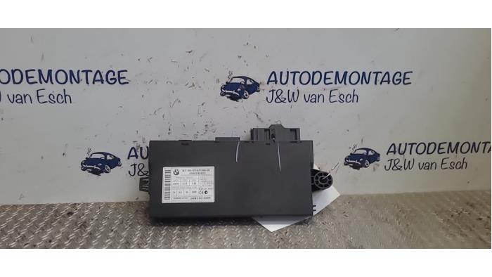 Usados Módulo de confort Mini Clubman (R55) 1.6 16V Cooper S Precio € 24,20 IVA incluido ofrecido por Autodemontage J&W van Esch