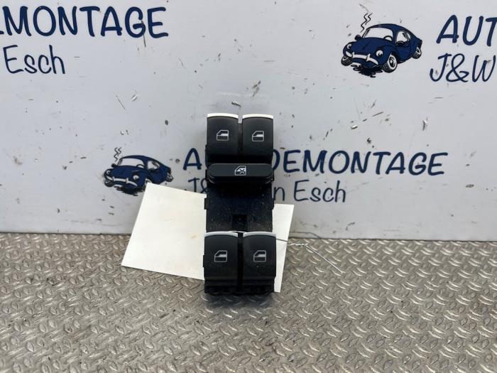 Usados Interruptor combinado de ventanillas Volkswagen Golf VI Variant (AJ5/1KA) 1.4 TSI 122 16V Precio € 18,15 IVA incluido ofrecido por Autodemontage J&W van Esch