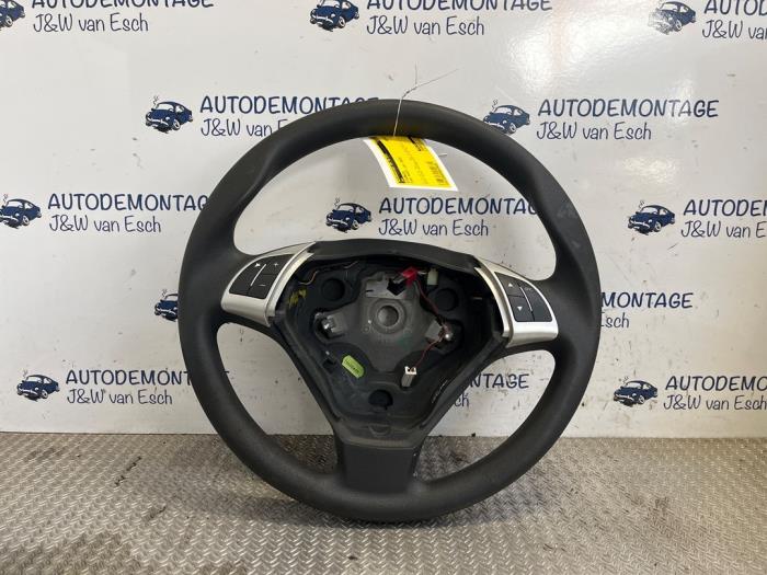Używane Kierownica Fiat Punto Evo (199) 1.3 JTD Multijet 85 16V Euro 5 Cena € 54,45 Z VAT oferowane przez Autodemontage J&W van Esch