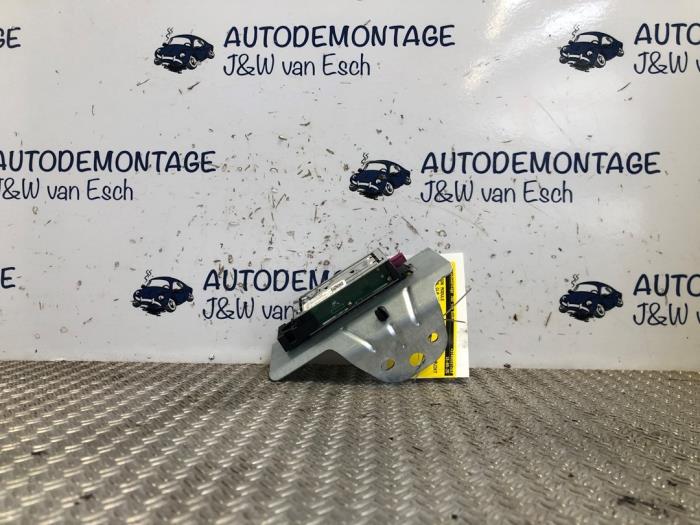 Używane Modul telefoniczny Mercedes CLA Shooting Brake (118.6) 1.3 CLA-250 e Turbo 16V Cena € 121,00 Z VAT oferowane przez Autodemontage J&W van Esch