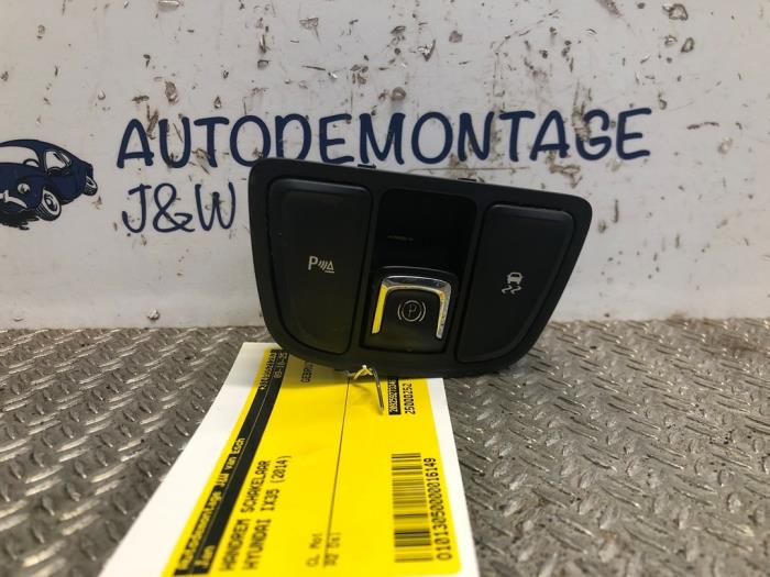 Gebrauchte Handbremse Schalter Hyundai iX35 (LM) 2.0 CRDi 16V Preis € 18,15 Mit Mehrwertsteuer angeboten von Autodemontage J&W van Esch