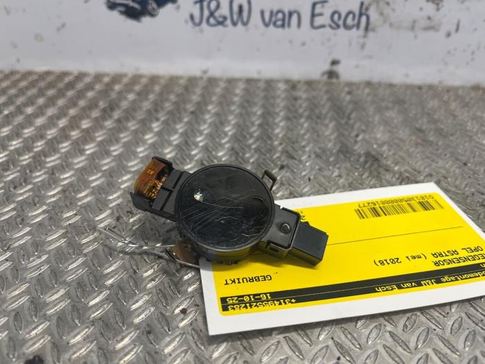 Begagnade Regnsensor Opel Astra K 1.4 Turbo 16V Pris € 45,38 Inklusive moms erbjuds av Autodemontage J&W van Esch