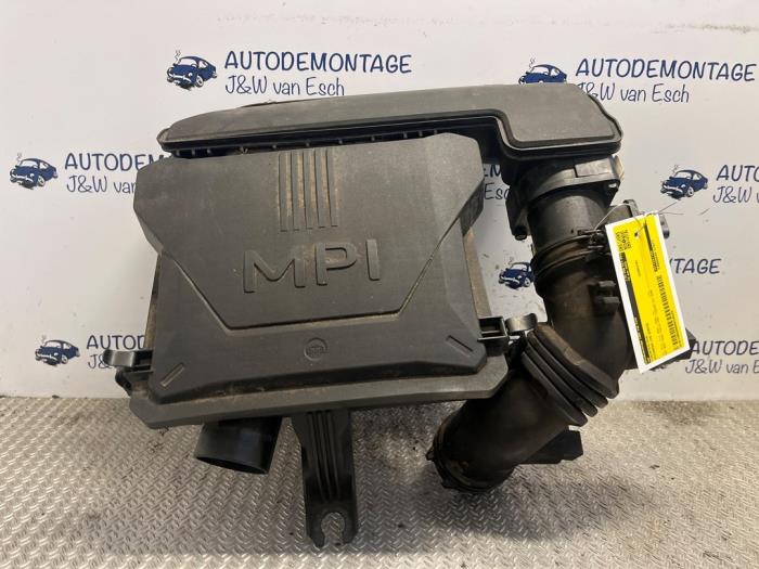 Gebrauchte Luftfilter Hyundai i10 1.0 12V Preis € 90,75 Mit Mehrwertsteuer angeboten von Autodemontage J&W van Esch