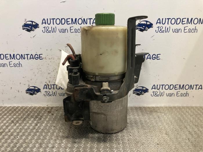 Usagé Pompe de direction Seat Ibiza ST (6J8) 1.2 TSI Prix € 84,70 Prix TTC proposé par Autodemontage J&W van Esch