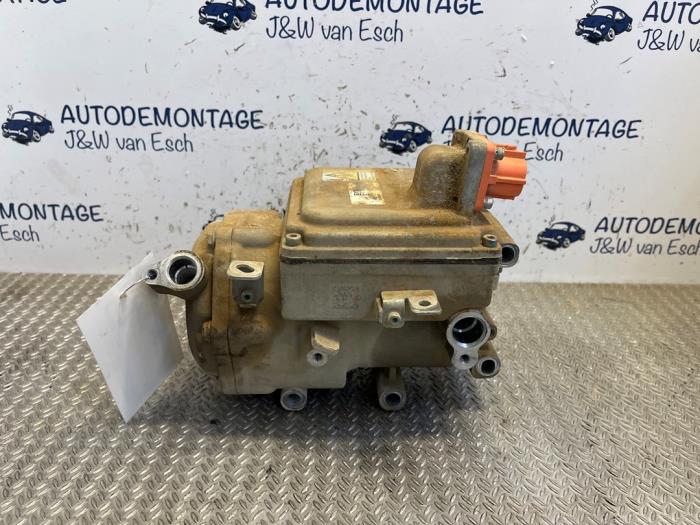 Usagé Pompe clim Dacia Spring Prix € 242,00 Prix TTC proposé par Autodemontage J&W van Esch