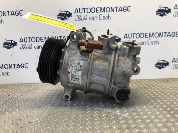 Usagé Compresseur de clim Seat Arona (KJX) 1.0 TGI 12V Prix € 78,65 Prix TTC proposé par Autodemontage J&W van Esch
