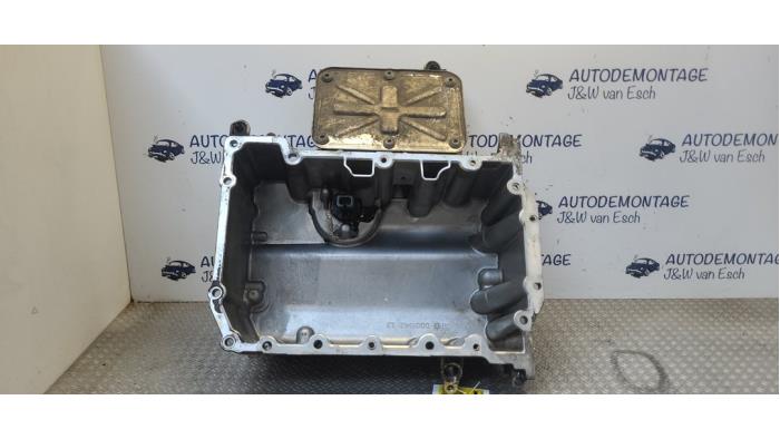 Used Sump Volkswagen Polo V (6R) 1.2 TDI 12V BlueMotion Price € 48,40 Inclusive VAT offered by Autodemontage J&W van Esch