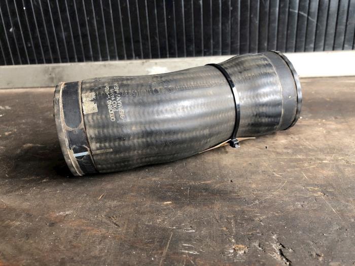 Usagé Tuyau intercooler Audi TT Roadster (8N9) 1.8 20V Turbo Prix € 25,00 Règlement à la marge proposé par Autodemontage Gout