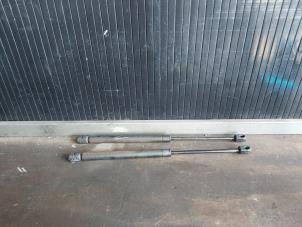 Used Set of tailgate gas struts Audi TT (8N3) 1.8 T 20V Quattro Price € 15,00 Margin scheme offered by Autodemontage Gout