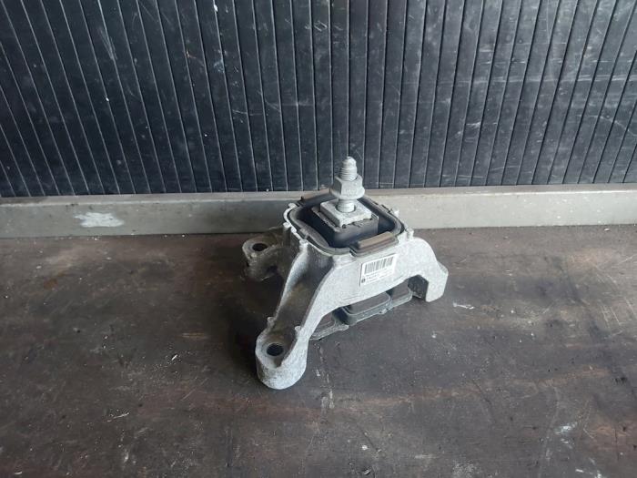 Usagé Support boîte de vitesses Mini Mini (R56) 1.6 16V Cooper Prix € 19,99 Règlement à la marge proposé par Autodemontage Gout