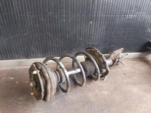 Used Fronts shock absorber, left Renault Laguna II (BG) 1.9 dCi 130 Price € 35,00 Margin scheme offered by Autodemontage Gout
