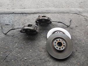 Used Front brake calliper, left Volkswagen Passat CC (357) 3.6 FSI R36 24V V6 4Motion Price € 339,99 Margin scheme offered by Autodemontage Gout