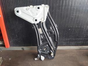 Used Rear window mechanism 2-door, left Peugeot 207 CC (WB) 1.6 16V Price € 79,99 Margin scheme offered by Autodemontage Gout