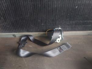 Used Front seatbelt, left Peugeot 207 CC (WB) 1.6 16V Price € 49,99 Margin scheme offered by Autodemontage Gout
