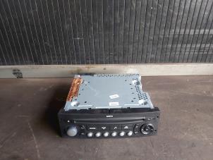 Used Radio CD player Peugeot 207 CC (WB) 1.6 16V Price € 45,00 Margin scheme offered by Autodemontage Gout