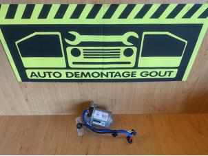 Used Power steering pump Peugeot 108 1.0 12V Price € 69,99 Margin scheme offered by Autodemontage Gout
