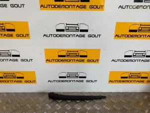 Usagé Bras essuie-glace arrière Peugeot 108 Prix € 9,99 Règlement à la marge proposé par Autodemontage Gout