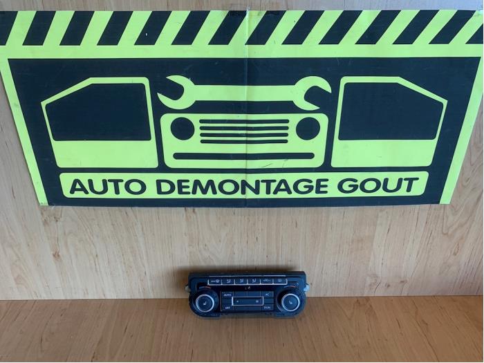 Używane Panel climatronic Volkswagen Golf VI (5K1) 1.4 TSI 122 16V Cena € 69,95 Procedura marży oferowane przez Autodemontage Gout