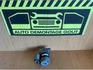 Usados Motor de arranque Renault Twingo II (CN) 1.2 16V GT TCE eco2 Precio € 24,99 Norma de margen ofrecido por Autodemontage Gout