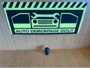 Used Gear stick knob Peugeot 108 1.0 12V Price € 9,95 Margin scheme offered by Autodemontage Gout
