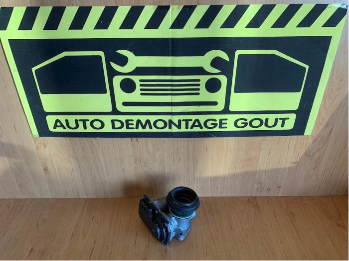 Gebrauchte Drosselklappengehäuse Peugeot 108 1.0 12V Preis € 34,99 Margenregelung angeboten von Autodemontage Gout