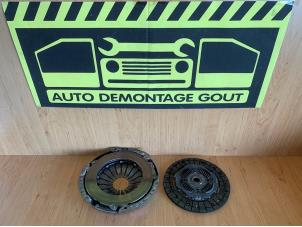 Used Clutch kit (complete) Peugeot 108 1.0 12V Price € 49,99 Margin scheme offered by Autodemontage Gout