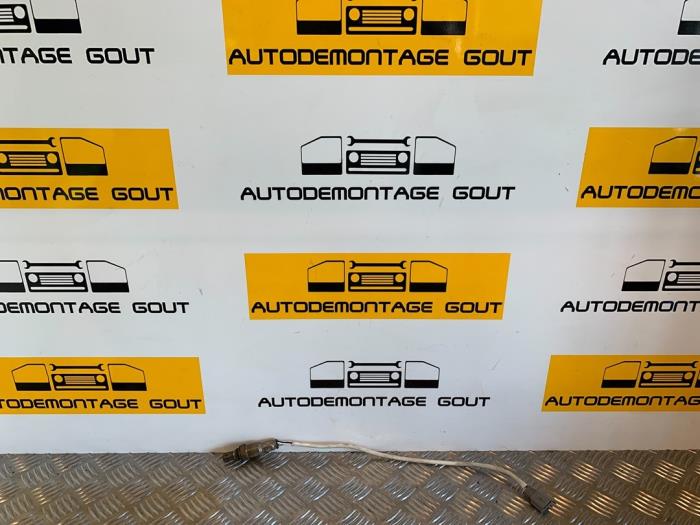 Usagé Sonde lambda Renault Captur I (2R) 1.2 TCE 16V EDC Prix € 19,95 Règlement à la marge proposé par Autodemontage Gout