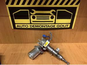 Używane Pompa wspomagania kierownicy Renault Twingo II (CN) 1.2 16V GT TCE eco2 Cena € 124,99 Procedura marży oferowane przez Autodemontage Gout