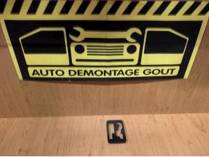 Used Decorative strip Mercedes SLK (R170) 2.0 200 16V Price € 29,99 Margin scheme offered by Autodemontage Gout