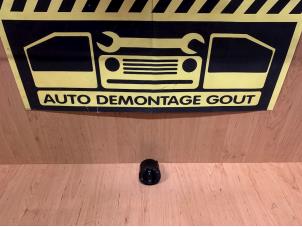Usagé Commutateur lumière Volkswagen Golf V (1K1) 1.9 TDI Prix € 19,99 Règlement à la marge proposé par Autodemontage Gout