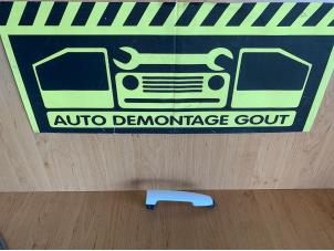 Used Door handle 2-door, right Peugeot 108 1.0 12V Price € 9,95 Margin scheme offered by Autodemontage Gout