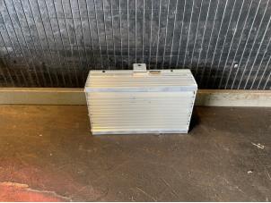 Used Radio amplifier Mini Mini (R56) 1.6 16V Cooper S Price € 99,99 Margin scheme offered by Autodemontage Gout