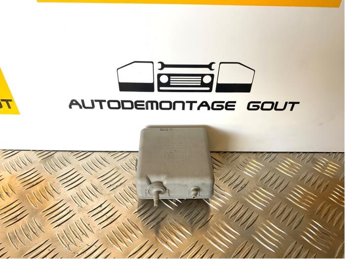 Usagé Divers Mercedes SLK (R170) 2.3 230 K 16V Prix € 9,99 Règlement à la marge proposé par Autodemontage Gout