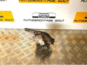 Used Rear brake calliper, right Mercedes SLK (R170) 2.3 230 K 16V Price € 39,99 Margin scheme offered by Autodemontage Gout
