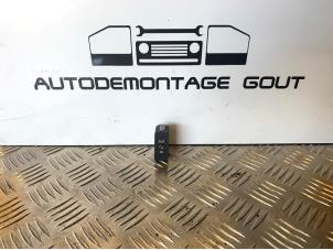 Used AUX / USB connection Mini Mini (R56) 1.4 16V One Price € 14,99 Margin scheme offered by Autodemontage Gout