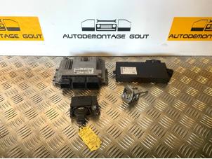 Used Ignition lock + computer Mini Mini (R56) 1.4 16V One Price € 199,99 Margin scheme offered by Autodemontage Gout