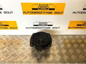 Usados Altavoz Audi TT (8J3) 2.0 TFSI 16V Precio € 19,99 Norma de margen ofrecido por Autodemontage Gout