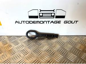 Used Towing eye Audi TT (8J3) 2.0 TFSI 16V Price € 9,95 Margin scheme offered by Autodemontage Gout