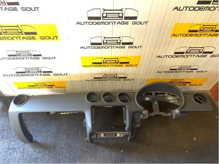 Używane Panel Audi TT (8J3) 2.0 TFSI 16V Cena € 150,00 Procedura marży oferowane przez Autodemontage Gout